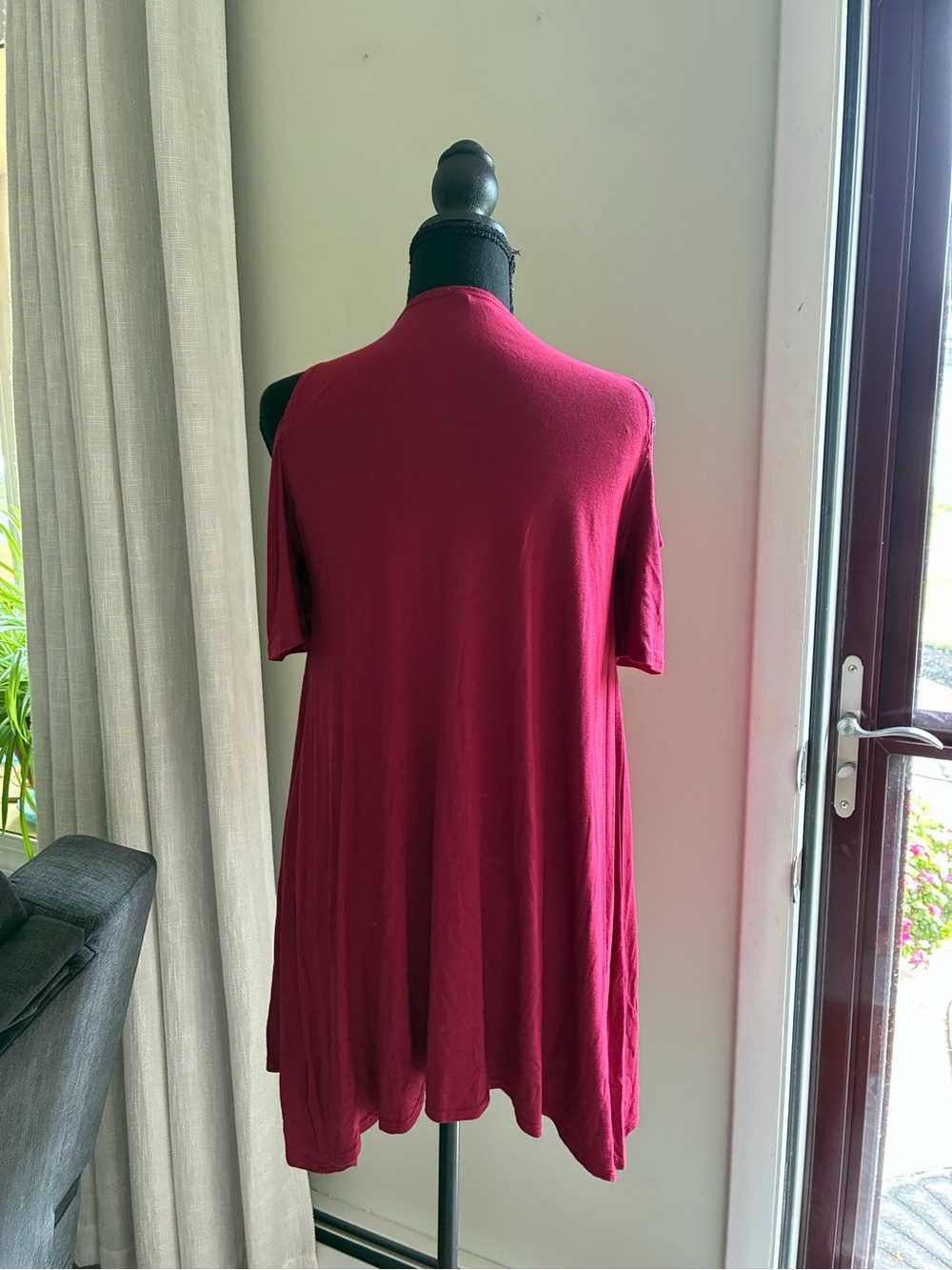 Azules Raspberry Cold-Shoulder Tunic Top - Picture 2 of 3